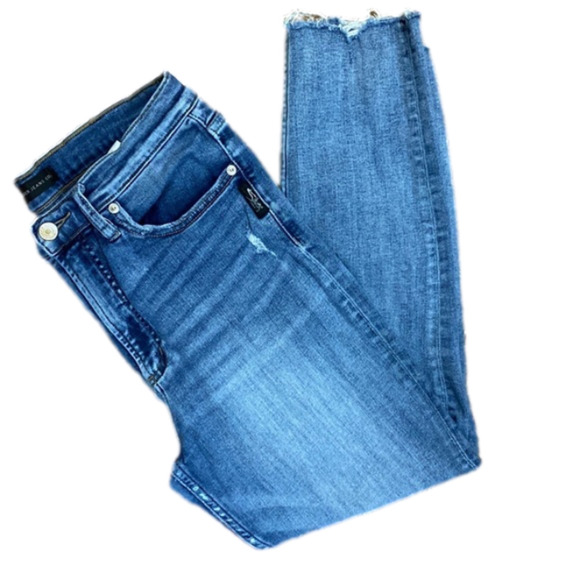 Silver Jeans Denim - Silver calley skinny crop woman's size 29/25 distressed blue jeans pants